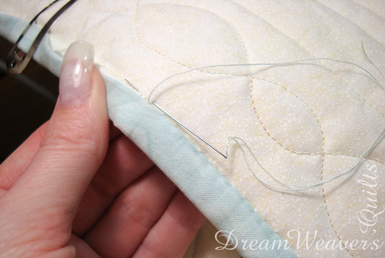 Invisible quilt binding stitches